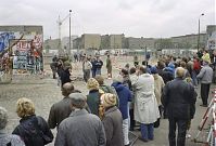 Berliner-Mauer-Potsdamer-Platz-19891114-104.jpg
