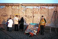 Dateiname=Berliner-Mauer-Potsdamer-Platz-19900219-203.jpg
Dateigröße=277KB
Abmessungen: 880x594
hinzugefügt am: 04. Januar 2016 Berliner-Mauer-Potsdamer-Platz-19900219-203.jpg