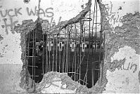 Dateiname=Berliner-Mauer-Mitte-Gedenkkreuze19900220-22.jpg
Dateigröße=288KB
Abmessungen: 880x590
hinzugefügt am: 04. Januar 2016 Berliner-Mauer-Mitte-Gedenkkreuze19900220-22.jpg