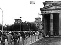 Dateiname=Berliner-Mauer-Mitte-beim-Reichstag-19891223-003.jpg
Dateigröße=197KB
Abmessungen: 880x646
hinzugefügt am: 04. Januar 2016 Berliner-Mauer-Mitte-beim-Reichstag-19891223-003.jpg