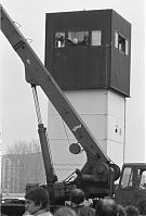 Berliner-Mauer-Mitte-beim-Reichstag-19900219-058.jpg