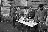 Dateiname=Berliner-Mauer-Mitte-beim-Reichstag-19900220-24.jpg
Dateigröße=247KB
Abmessungen: 880x587
hinzugefügt am: 04. Januar 2016 Berliner-Mauer-Mitte-beim-Reichstag-19900220-24.jpg