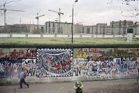 Dateiname=Berliner-Mauer-Mitte-Tiergarten-19891114-179.jpg
Dateigröße=249KB
Abmessungen: 880x593
hinzugefügt am: 04. Januar 2016 Berliner-Mauer-Mitte-Tiergarten-19891114-179.jpg