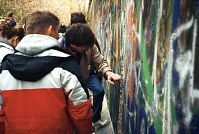 Dateiname=Berliner-Mauer-Mitte-Tiergarten-19891114-58.jpg
Dateigröße=210KB
Abmessungen: 880x590
hinzugefügt am: 04. Januar 2016 Berliner-Mauer-Mitte-Tiergarten-19891114-58.jpg