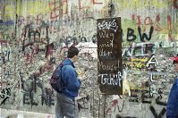 Dateiname=Berliner-Mauer-Mitte-Tiergarten-19900107-123.jpg
Dateigröße=302KB
Abmessungen: 880x584
hinzugefügt am: 04. Januar 2016 Berliner-Mauer-Mitte-Tiergarten-19900107-123.jpg