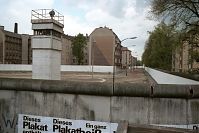Dateiname=Berliner-Mauer-Treptow-19900416-14.jpg
Dateigröße=198KB
Abmessungen: 880x589
hinzugefügt am: 04. Januar 2016 Berliner-Mauer-Treptow-19900416-14.jpg