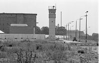 Berliner-Mauer-Mitte-Wedding-19900612-304.jpg