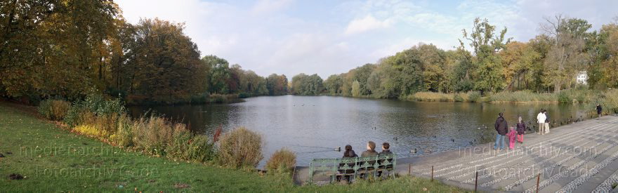 Berlin. Charlottenburg. Schlosspark. Schloss Charlottenburg.
25. 10. 2009. Berlin. Charlottenburg. Schlosspark. Schloss Charlottenburg. Schloss.
Schlüsselwörter: Berlin;Charlottenburg;Deutschland;Germany;Panorama;2009;Schlosspark