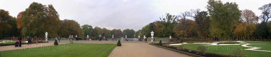 Berlin. Charlottenburg. Schlosspark. Schloss Charlottenburg.
25. 10. 2009. Berlin. Charlottenburg. Schlosspark. Schloss Charlottenburg. Schloss.
Schlüsselwörter: Berlin;Charlottenburg;Deutschland;Germany;Panorama;2009;Schlosspark