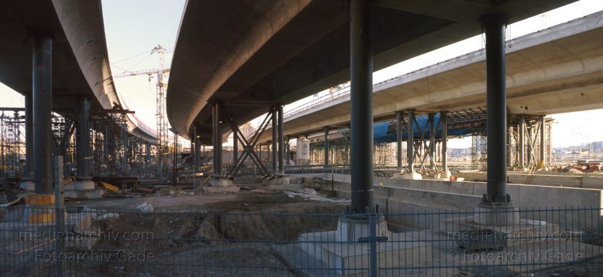 Berlin. Tiergarten. Baustelle am Lehrter Bahnhof
10. 12. 2000. Berlin. Tiergarten. Baustelle am Lehrter Bahnhof. Hier entsteht der Berliner Hauptbahnhof.
Schlüsselwörter: Berlin;Deutschland;Germany;Panorama;2000;Tiergarten