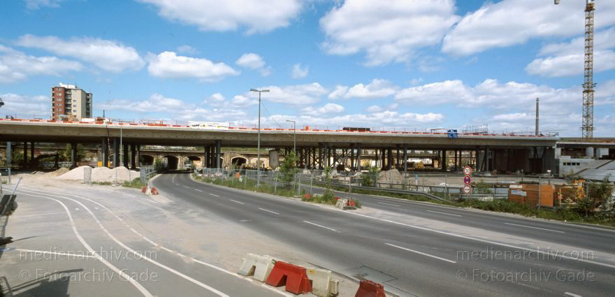 Berlin. Tiergarten. Baustelle am Lehrter Bahnhof
20. 5. 2001. Berlin. Tiergarten. Baustelle am Lehrter Bahnhof. Hier entsteht der Berliner Hauptbahnhof.
Schlüsselwörter: Deutschland;Germany;Panorama;Berlin;Tiergarten