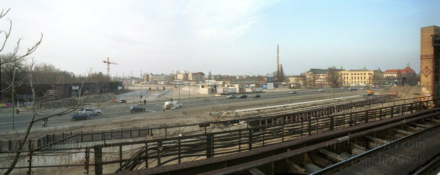Berlin. Tiergarten. Baustelle am Lehrter Bahnhof
März 2002. Berlin. Tiergarten. Baustelle am Lehrter Bahnhof. Hier entsteht der Berliner Hauptbahnhof.
Schlüsselwörter: Berlin;Deutschland;Germany;Hauptbahnhof;Lehrter Bahnhof;Panorama;2002;Tiergarten