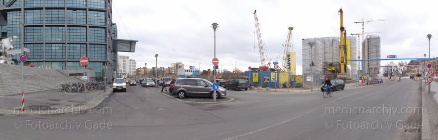 Berlin. Tiergarten. Berliner Hauptbahnhof
19. 2. 2012. Berlin. Mitte. Tiergarten. Berliner Hauptbahnhof
Schlüsselwörter: Berlin;Deutschland;Germany;Hauptbahnhof;Moabit;Panorama;2012;Tiergarten