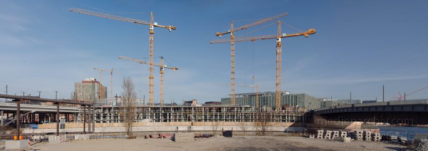 Berlin. Baustelle HumboldtHafenEins
20. 3. 2014. Berlin. Mitte. Baustelle HumboldtHafenEins
Schlüsselwörter: Baustelle;Berlin;Germany;HumboldtHafenEins;Kran;Mitte;2014;Panorama