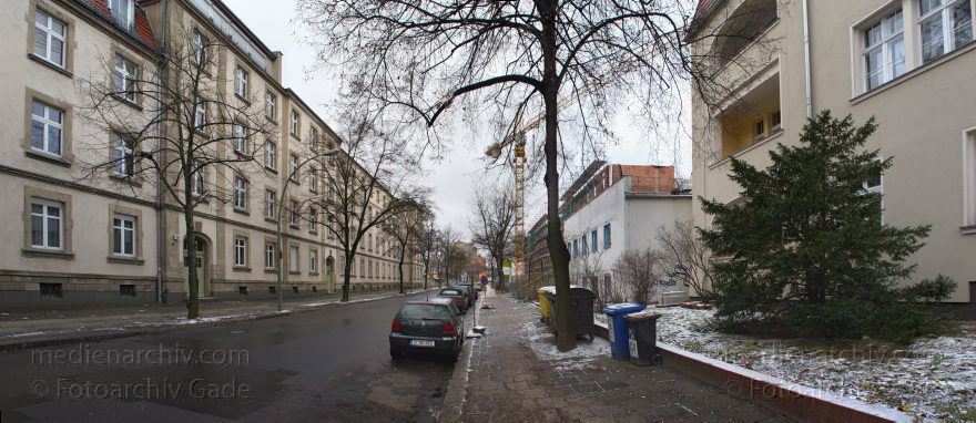 Berlin. Scharnhorststraße
12. 1. 2013. Berlin. Mitte. Scharnhorststraße
Schlüsselwörter: Berlin;Deutschland;Germany;Mitte;Panorama;2013;Scharnhorststraße