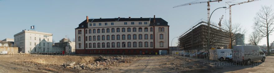 Berlin. Moabit. Heidestraße
25. 2. 2014. Berlin. Mitte. Moabit. Baustelle Eurocity an der Heidestraße. Sozialgericht
Schlüsselwörter: Baustelle;Berlin;Eurocity;Germany;Heidestraße;Mitte;Moabit;Panorama;2014;Sozialgericht