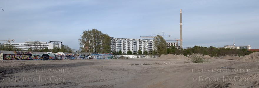 Berlin. Moabit. Heidestraße
17. 4. 2014. Berlin. Mitte. Moabit. Baustelle Eurocity an der Heidestraße. Europacity
Schlüsselwörter: Baustelle;Berlin;Eurocity;Europacity;Heidestraße;Mitte;Moabit;2014;Panorama
