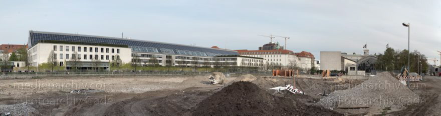 Berlin. Bundesministerium für Wirtschaft und Energie. Heidestraße. Hamburger Bahnhof
17. 4. 2014. Berlin. Mitte. Moabit. Baustelle Eurocity an der Heidestraße. Europacity. Hamburger Bahnhof. Bundesministerium für Wirtschaft und Energie
Schlüsselwörter: Baustelle;Berlin;Bundesministerium für Wirtschaft und Energie;Eurocity;Europacity;Heidestraße;Mitte;Moabit;2014;Panorama