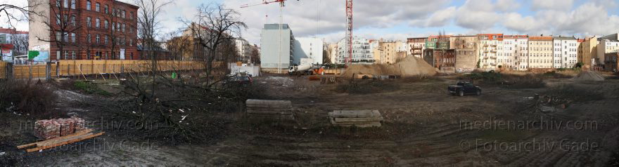 Berlin. Prenzlauer Berg. Schwedterstraße Baustelle Marthashof
2008. Berlin. Prenzlauer Berg. Schwedter Straße 32. Baustelle Marthashof
Schlüsselwörter: Baustelle;Berlin;Deutschland;Germany;Marthashof;Panorama;Prenzlauer Berg;2008;Schwedter Straße