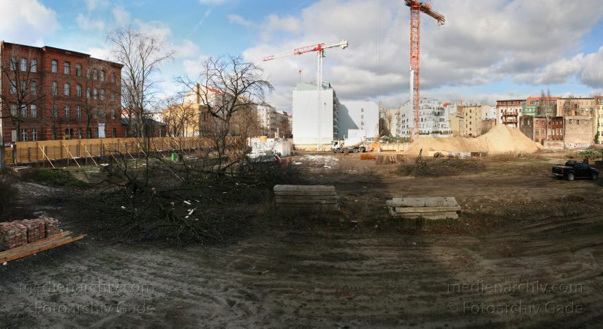 Berlin. Prenzlauer Berg. Schwedterstraße Baustelle Marthashof
2008. Berlin. Prenzlauer Berg. Schwedter Straße 32. Baustelle Marthashof
Schlüsselwörter: Baustelle;Berlin;Deutschland;Germany;Marthashof;Panorama;Prenzlauer Berg;2008;Schwedter Straße