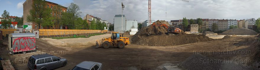 Berlin. Prenzlauer Berg. Schwedterstraße Baustelle Marthashof
2008. Berlin. Prenzlauer Berg. Schwedter Straße 32. Baustelle Marthashof
Schlüsselwörter: Baustelle;Berlin;Deutschland;Germany;Marthashof;Panorama;Prenzlauer Berg;2008;Schwedter Straße