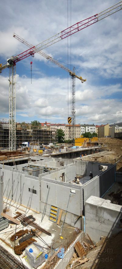 Berlin. Pankow. Prenzlauer Berg. Schwedterstraße. Baustelle Marthashof.
17. 6. 2009. Berlin. Pankow. Prenzlauer Berg. Schwedter Straße. Baustelle Marthashof.
Schlüsselwörter: Baustelle;Berlin;Deutschland;Germany;Marthashof;Pankow;Panorama;Prenzlauer Berg;2009;Schwedter Straße