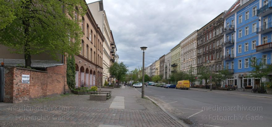 Berlin. Prenzlauer Berg. Oderberger.
27. 4. 2010. Berlin. Prenzlauer Berg. Oderberger.
Schlüsselwörter: Berlin;Deutschland;Germany;Oderberger Straße;Pankow;Panorama;2010;Prenzlauer Berg