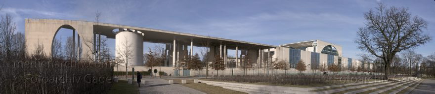 Berlin. Tiergarten. Kanzleramt
3. 3. 2012. Berlin. Mitte. Tiergarten. Regierungsviertel. Kanzleramt
Schlüsselwörter: Berlin;Bundeskanzleramt;Deutschland;Germany;Mitte;Panorama;Pariser Platz;2012;Tiergarten