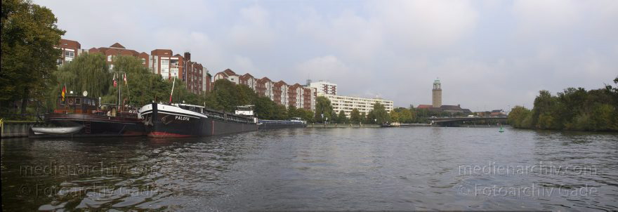 Berlin. Spandau. Havel
27. 9. 2011. Berlin. Spandau. Fluss Havel
Schlüsselwörter: Berlin;Deutschland;Fluss;Germany;Havel;Panorama;2011;Spandau