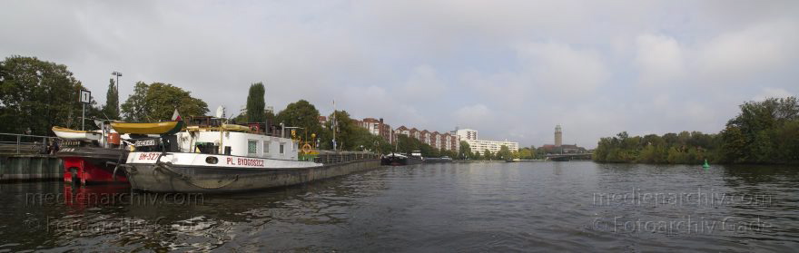 Berlin. Spandau. Havel
27. 9. 2011. Berlin. Spandau. Fluss Havel
Schlüsselwörter: Berlin;Deutschland;Fluss;Germany;Havel;Panorama;2011;Spandau