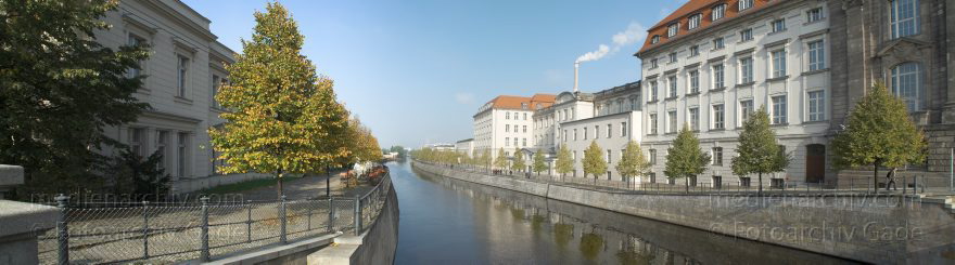 Berlin. Tiergarten. Moabit
14. 10. 2010. Berlin. Mitte. Tiergarten. Moabit
Schlüsselwörter: Berlin;Deutschland;Germany;Mitte;2010;Panorama