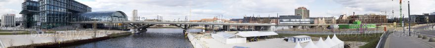 Berlin. Hauptbahnhof beim Humboldthafen
9. 4. 2012. Berlin. Mitte. Hauptbahnhof beim Humboldthafen
Schlüsselwörter: Berlin;Deutschland;Germany;Hauptbahnhof;Mitte;2012;Panorama