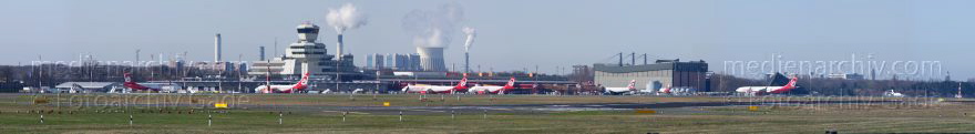 Berlin. Flughafen Tegel. Flugzeuge. Flugplatz
24. 3. 2012. Berlin. Reinickendorf. Tegel. Flughafen Berlin-Tegel. Name: Otto Lilienthal. Flugzeuge. Flugplatz. Flugverkehr.
Schlüsselwörter: Berlin;Deutschland;Flughafen;Flugplatz;Flugzeuge;Germany;Panorama;Reinickendorf;2012;Tegel