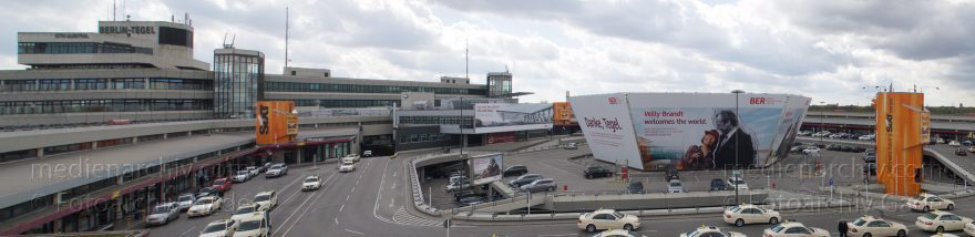 Berlin. Flughafen Tegel. Flugzeuge. Flugplatz
23. 4. 2012. Berlin. Tegel. Flughafen Berlin-Tegel. Name: Otto Lilienthal. Flugzeuge. Flugplatz. Flugverkehr. Flugzeug
Schlüsselwörter: airberlin;Berlin;Deutschland;Flughafen;Flugplatz;Flugzeuge;Germany;Panorama;Reinickendorf;2012;Tegel