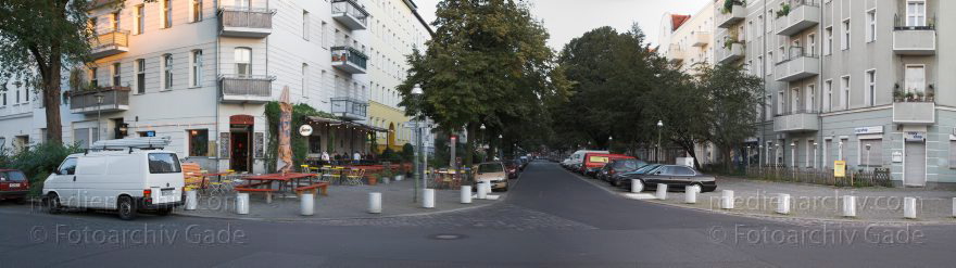 Berlin. Wedding. Ecke Triftstraße Tegeler Straße
2007. Berlin. Mitte. Wedding. Ecke Triftstraße Tegeler Straße
Schlüsselwörter: Berlin;Deutschland;Germany;Mitte;Panorama;Schupke;Tegeler Straße;Triftstraße;Wedding;2007;Winter