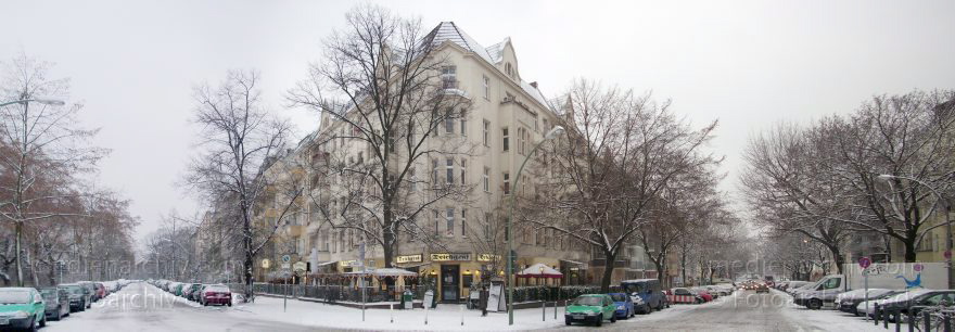 Berlin. Restaurant Deichgraf. Winter. Schnee
30. 12. 2009. Berlin. Mitte. Wedding. Ecke Nordufer Torfstraße. Restaurant Deichgraf. Winter. Schnee
Schlüsselwörter: 2009;Berlin;Deutschland;Germany;Mitte;Nordufer;Panorama;Schnee;Wedding;Winter