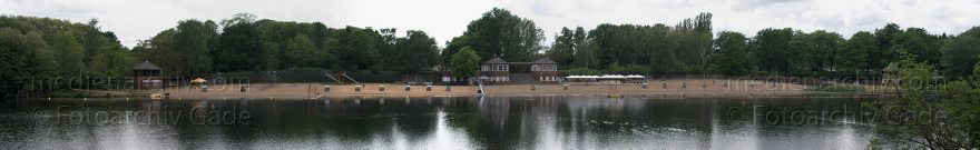 Berlin. Plötzensee
30. 5. 2010. Berlin. Mitte. Wedding. Park Rehberge. Plötzensee
Schlüsselwörter: Berlin;Deutschland;Germany;Mitte;Panorama;Park;Plötzensee;Rehberge;2010;Wedding
