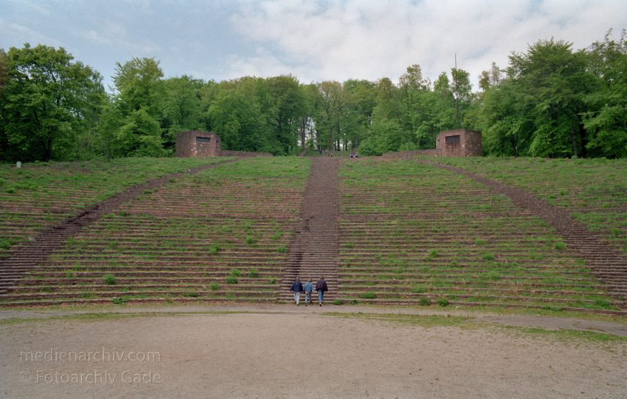 Baden-Württemberg. Heidelberg. Heidelberger Tingstätte
18. 5. 1991. Baden-Württemberg. Heidelberg. Heidelberger Tingstätte
Schlüsselwörter: Baden-Württemberg;Deutschland;Germany;Heidelberg;1991;Heidelberger Tingstätte