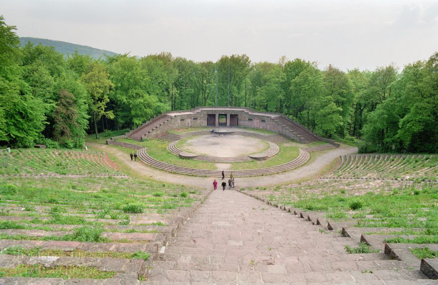 Baden-Württemberg. Heidelberg. Heidelberger Tingstätte
18. 5. 1991. Baden-Württemberg. Heidelberg. Heidelberger Tingstätte
Schlüsselwörter: Baden-Württemberg;Deutschland;Germany;Heidelberg;1991;Heidelberger Tingstätte