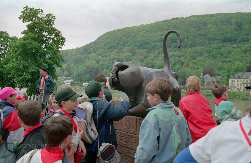 Baden-Württemberg. Heidelberg
18. 5. 1991. Baden-Württemberg. Heidelberg
Schlüsselwörter: Baden-Württemberg;Deutschland;Germany;1991;Heidelberg Baden-Württemberg. Heidelberg
18. 5. 1991. Baden-Württemberg. Heidelberg
Schlüsselwörter: Baden-Württemberg;Deutschland;Germany;1991;Heidelberg