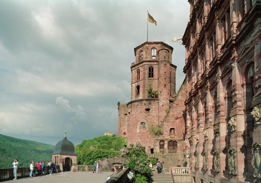 Baden-Württemberg. Heidelberg
17. 5. 1991. Baden-Württemberg. Heidelberg. Heidelberger Schloss am Nordhang des Königsstuhls
Schlüsselwörter: Baden-Württemberg;Deutschland;Germany;Heidelberg;1991;Heidelberger Schloss