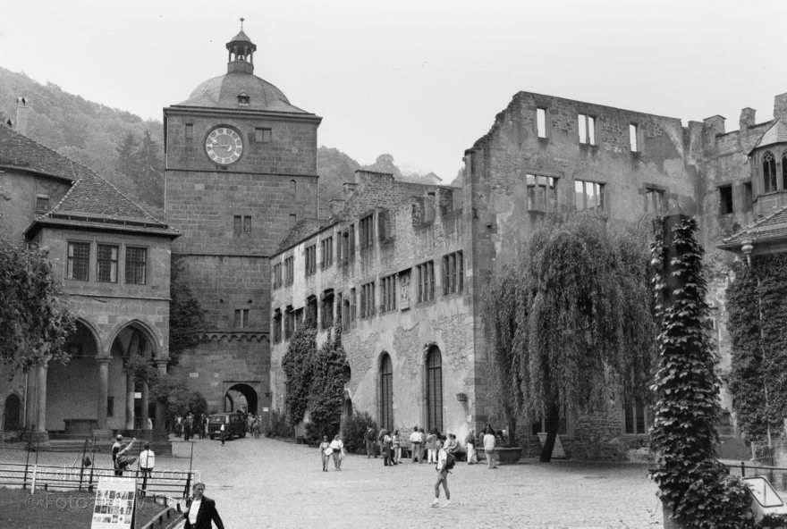 Baden-Württemberg. Heidelberg
17. 5. 1991. Baden-Württemberg. Heidelberg. Heidelberger Schloss am Nordhang des Königsstuhls
Schlüsselwörter: Baden-Württemberg;Deutschland;Germany;Heidelberg;1991;Heidelberger Schloss