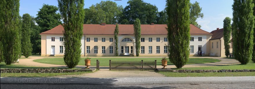 Brandenburg. Ketzin. Ortsteil Paretz. Schloss Paretz
8. 6. 2013. Brandenburg. Ketzin. Ortsteil Paretz. Schloss Paretz
Schlüsselwörter: Brandenburg;Havel;Ketzin;Panorama;Paretz;2013;Schloss