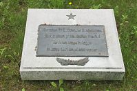 Dateiname=Brandenburg-Baruth-Ehrenfriedhof-20140617-220.jpg
Dateigröße=276KB
Abmessungen: 880x584
hinzugefügt am: 02. Januar 2016 Brandenburg-Baruth-Ehrenfriedhof-20140617-220.jpg