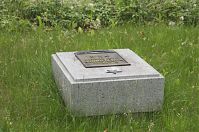 Dateiname=Brandenburg-Baruth-Ehrenfriedhof-20140617-224.jpg
Dateigröße=258KB
Abmessungen: 880x584
hinzugefügt am: 02. Januar 2016 Brandenburg-Baruth-Ehrenfriedhof-20140617-224.jpg