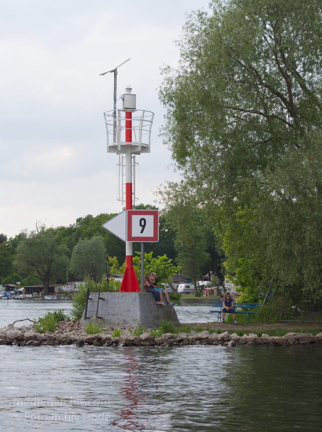 Brandenburg. Caputh. Havel
19. 5. 2012. Brandenburg. Caputh. Havel. Verkehrszeichen Schifffahrt
Schlüsselwörter: Brandenburg;Caputh;Deutschland;Fluss;Germany;2012;Havel