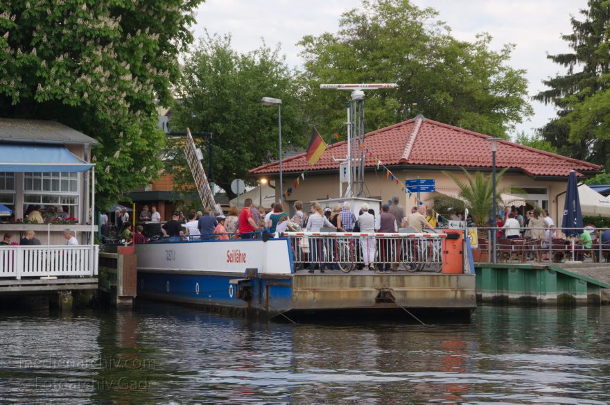 Brandenburg. Caputh. Havel. Seilfähre
19. 5. 2012. Brandenburg. Caputh. Fluss Havel. Seilfähre
Schlüsselwörter: Boote;Brandenburg;Caputh;Deutschland;Fluss;Germany;Havel;2012;Seilfähre