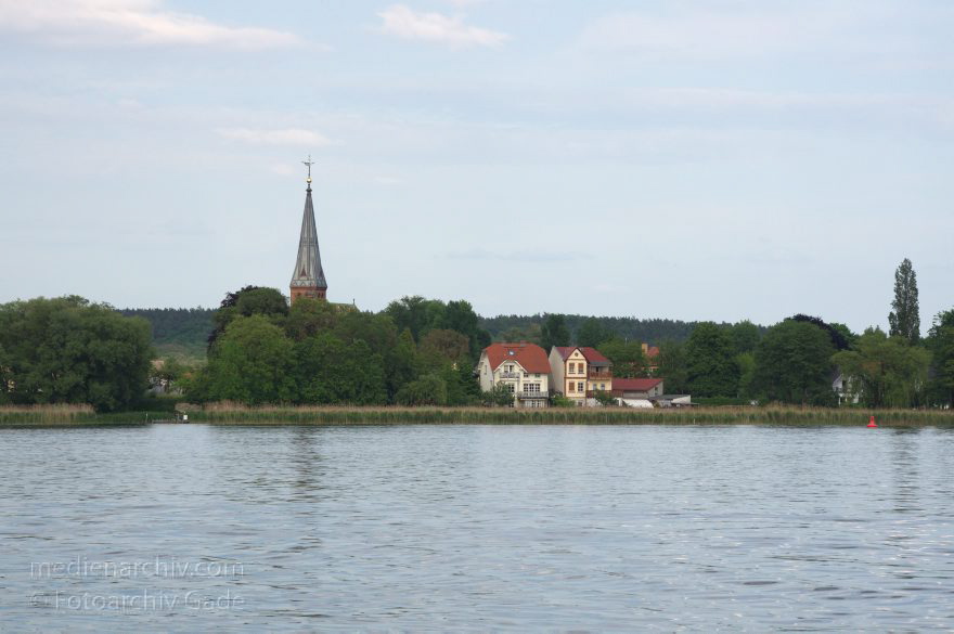 Brandenburg. Geltow am Fluss Havel
19. 5. 2014. Brandenburg. Geltow am Fluss Havel
Schlüsselwörter: Brandenburg;Deutschland;Fluss;Geltow;Germany;Havel;2012;Werder