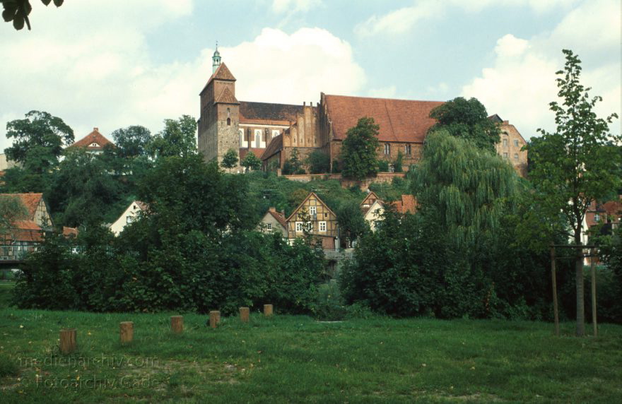 Brandenburg. Havelberg
September1994. Deutschland. Brandenburg. Havelberg
Schlüsselwörter: Brandenburg;Deutschland;Germany;1994;Havelberg