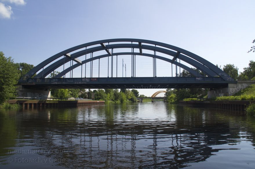 Brandenburg. Havelkanal
7. 6. 2013. Brandenburg. Havelkanal
Schlüsselwörter: Brandenburg;Brieselang;Brücke;Deutschland;Germany;2013;Havelkanal